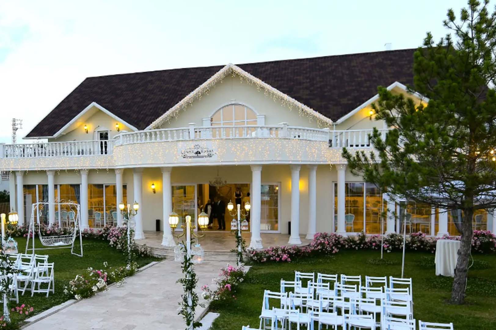 Kına Gecesi İçin Ankara’da Mekân Seçerken Nelere Dikkat Edilmeli?